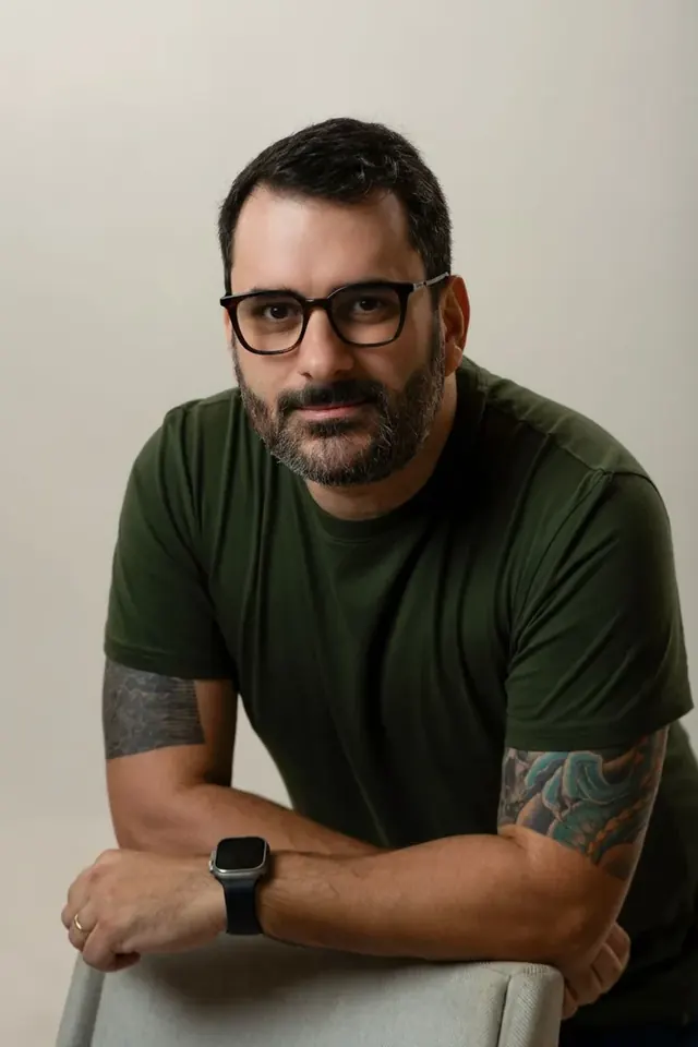 Dr. Henrique Binato